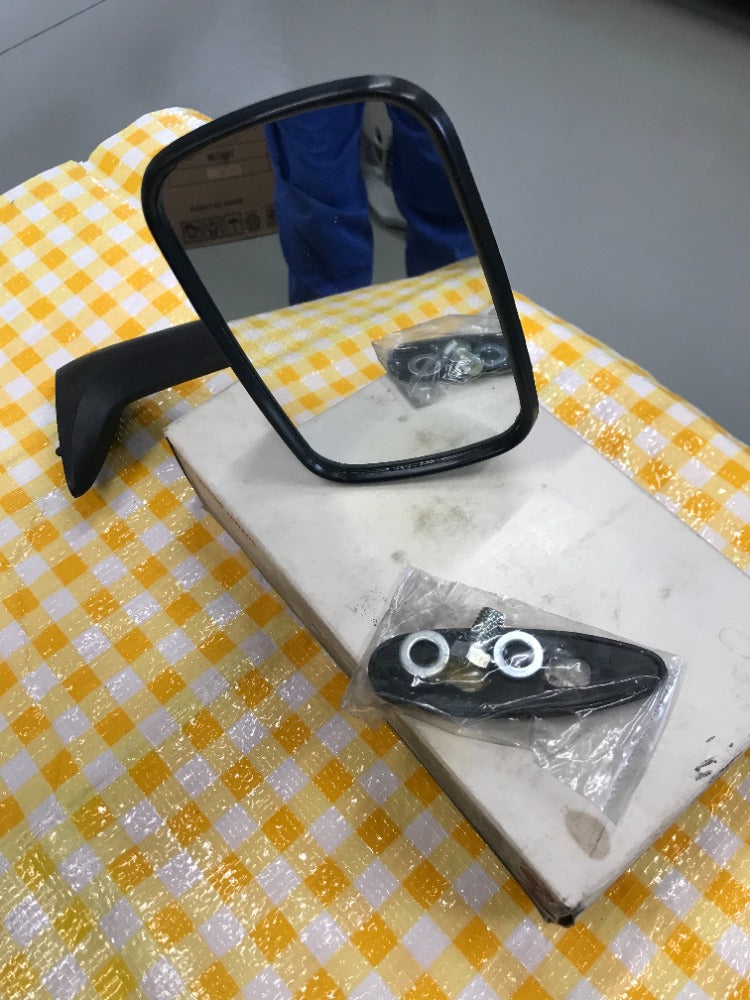 左ミラー